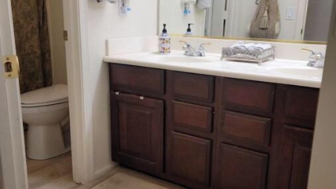 Photo of Bathroom in Adobe Highlands