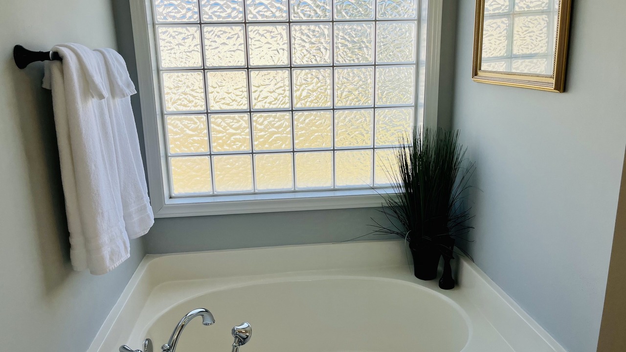 Photo of Bathroom in Kipling