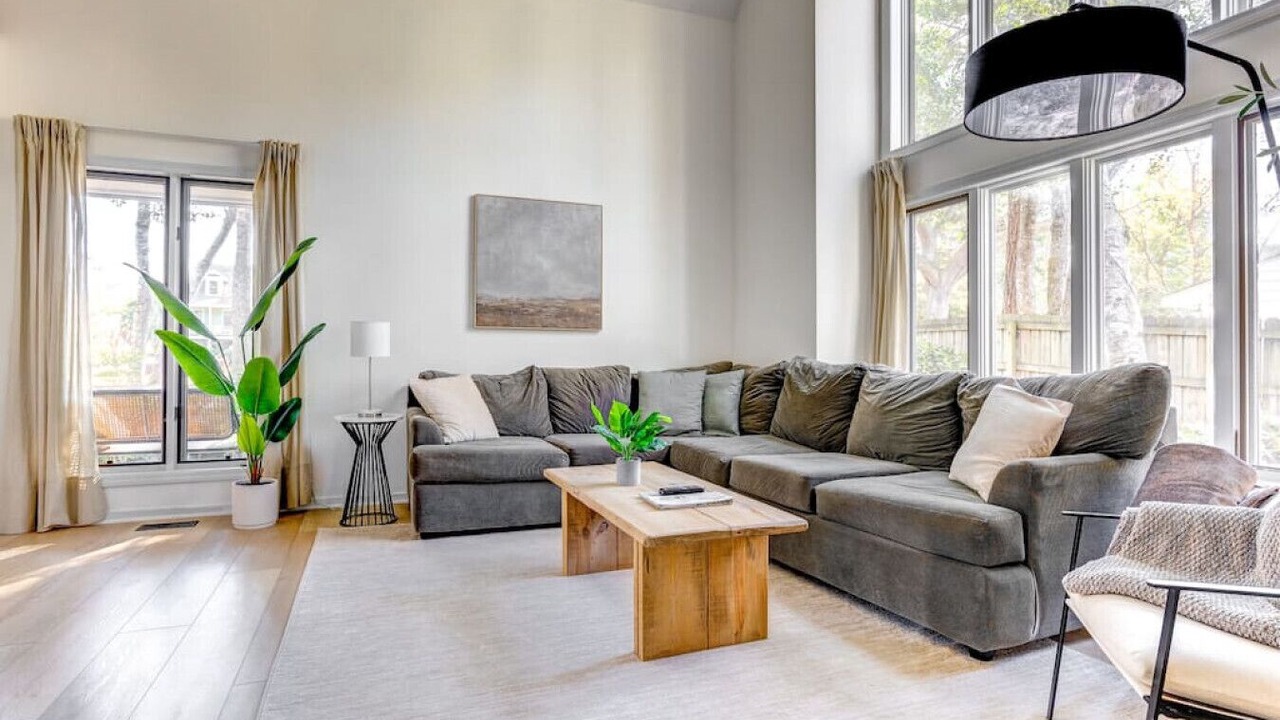 Photo of Livingroom in Pine Knoll Shores