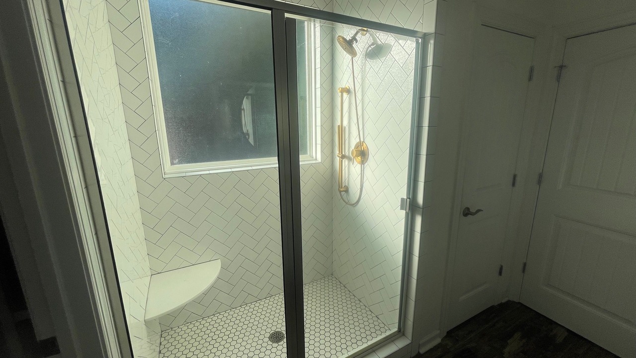 Photo of Bathroom in Myrtle Grove