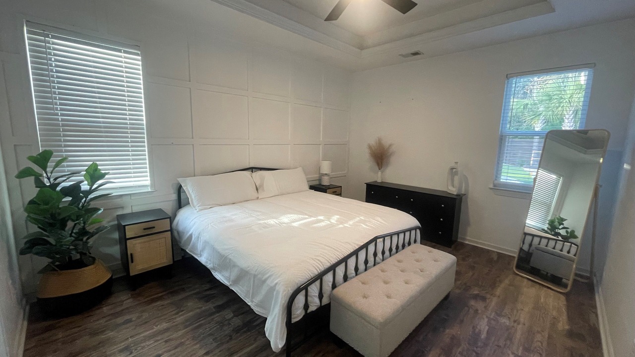 Photo of Bedroom in Myrtle Grove