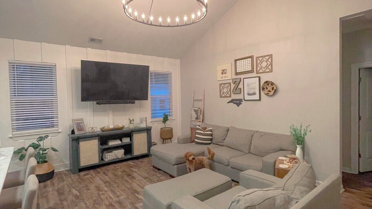 Photo of Livingroom in Myrtle Grove