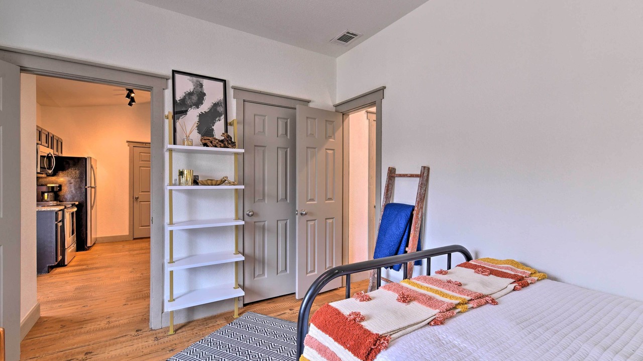Photo of Bedroom in Graford