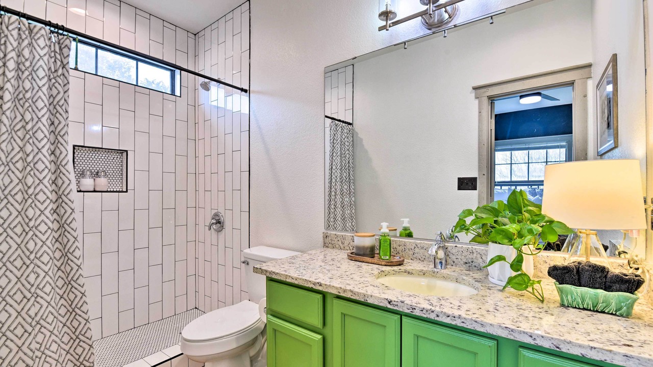 Photo of Bathroom in Graford