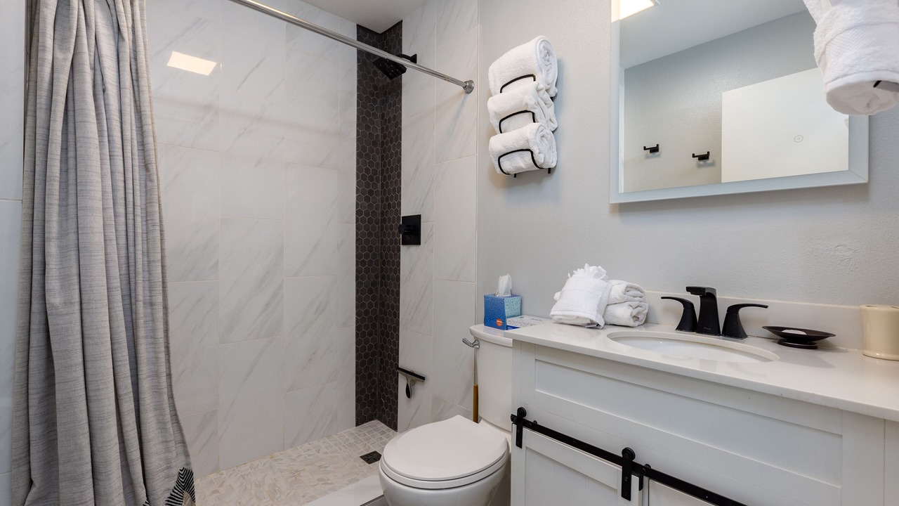 Photo of Bathroom in Summit Cove