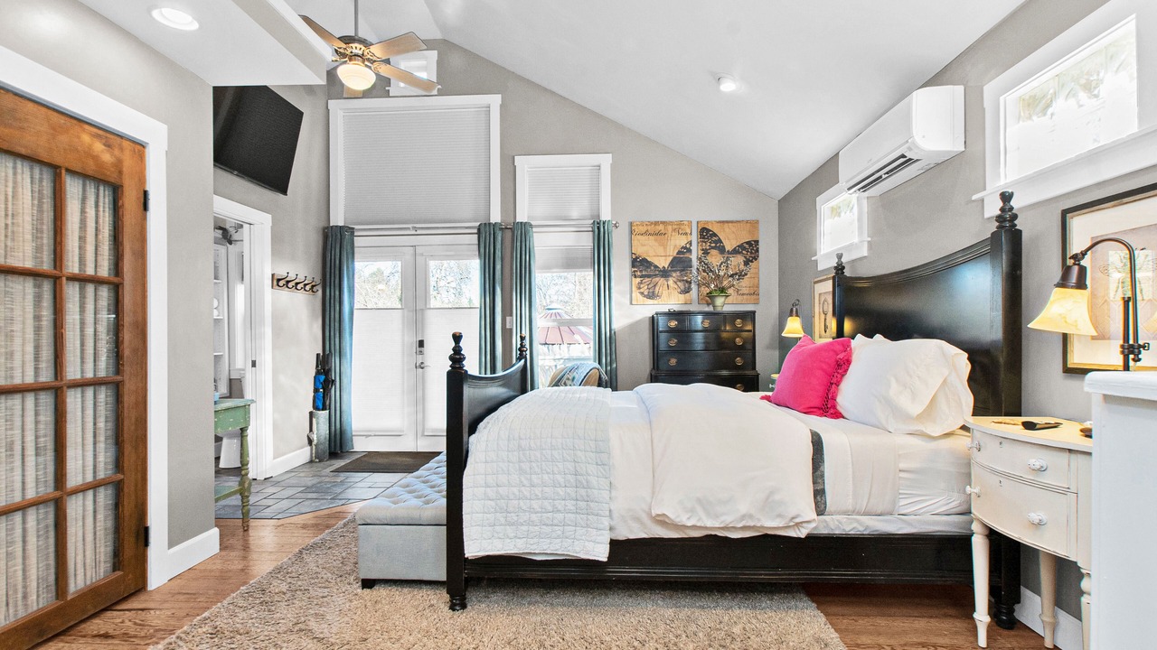 Photo of Others in Olympia