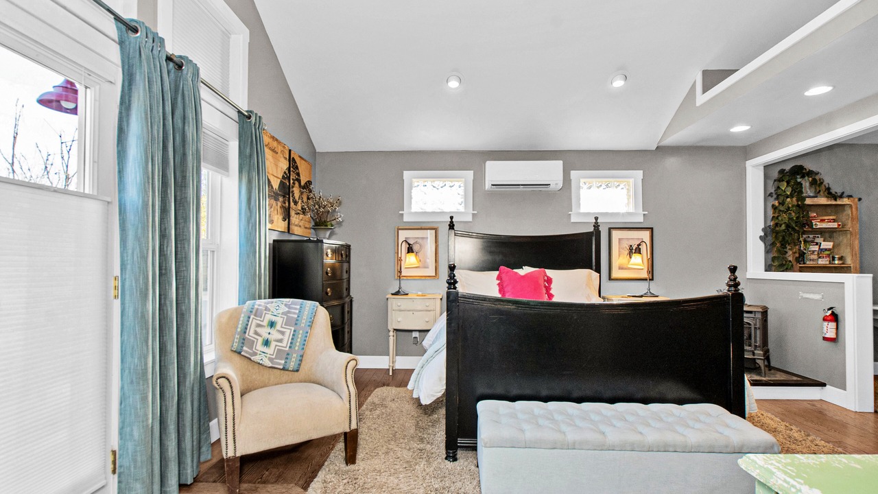 Photo of Others in Olympia