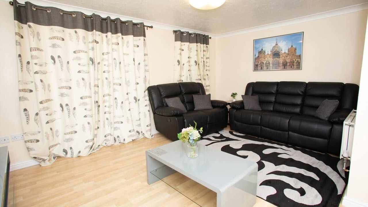 Photo of Others in Thamesmead East