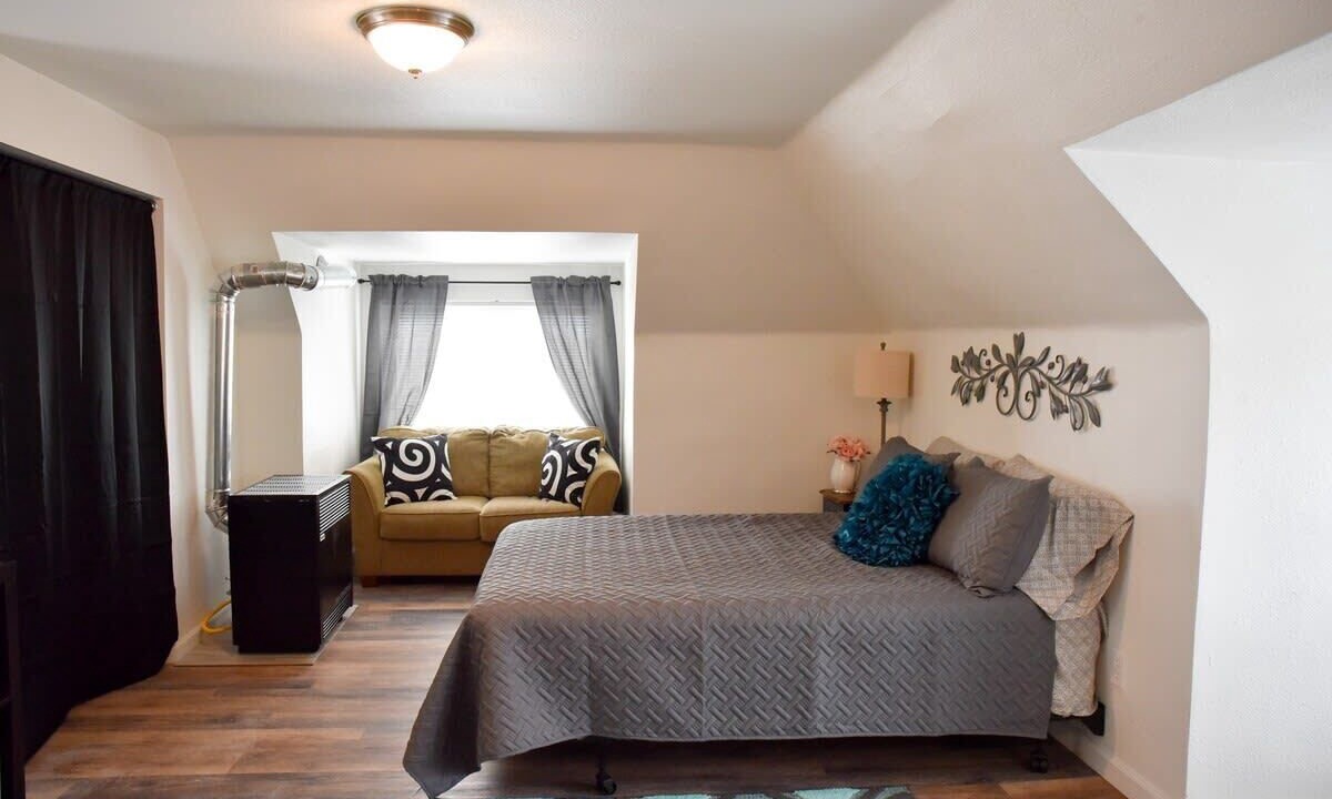 Photo of Bedroom in Pittsburgh