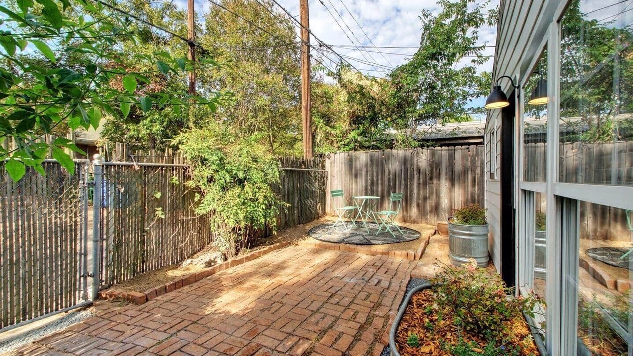 Photo of Patio Balcony in Hancock