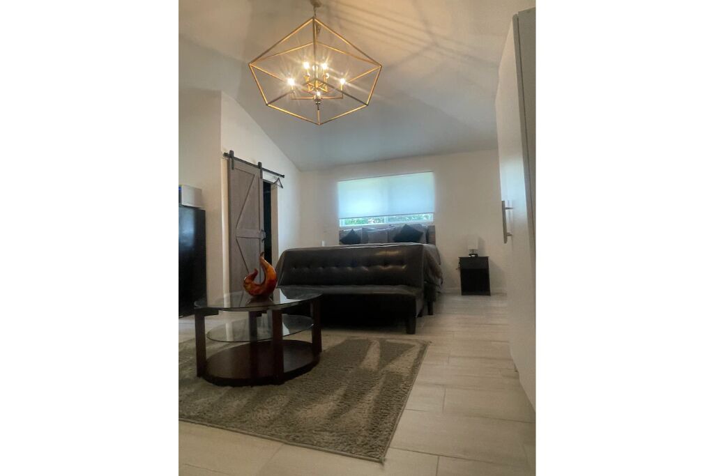 Photo of Livingroom in Spring