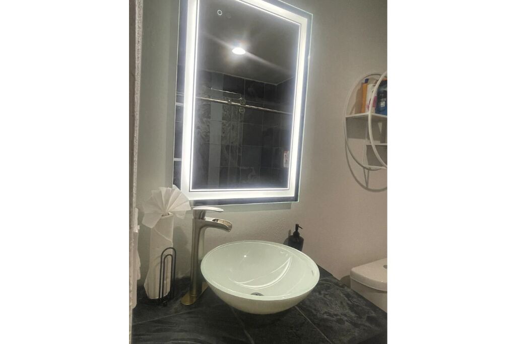 Photo of Bathroom in Spring