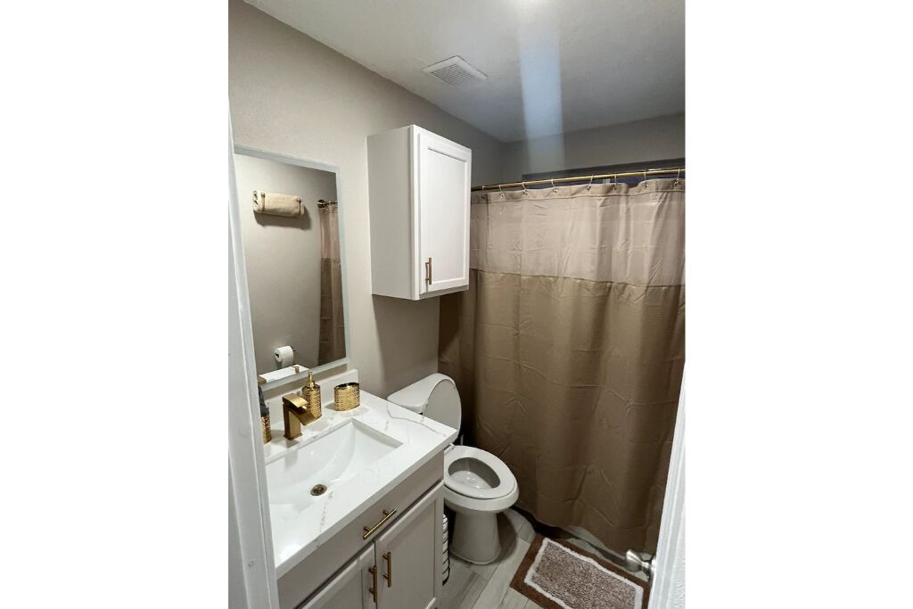 Photo of Bathroom in Spring