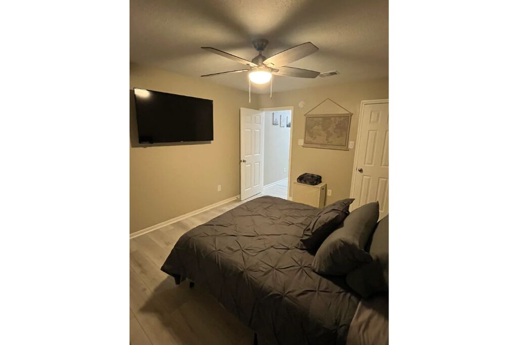 Photo of Bedroom in Spring