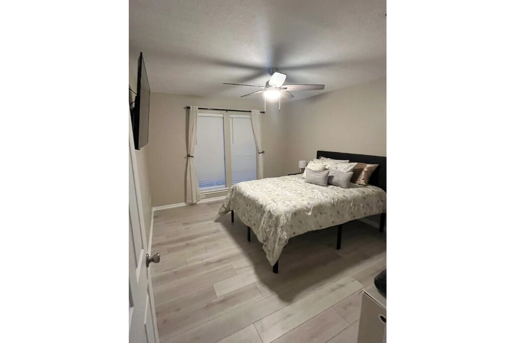 Photo of Bedroom in Spring
