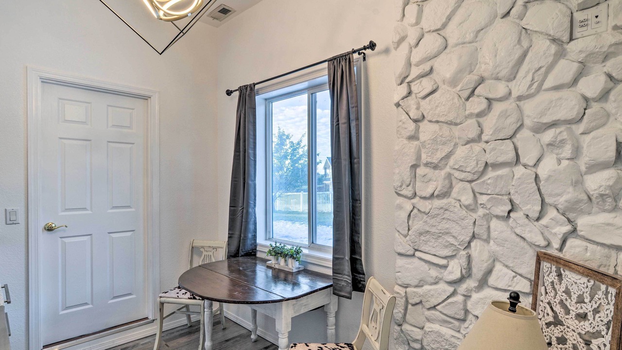 Photo of Others in Altamont