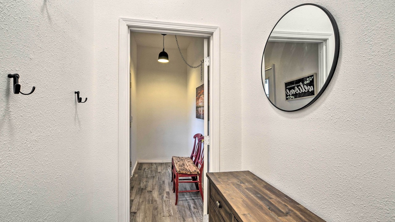 Photo of Others in Altamont