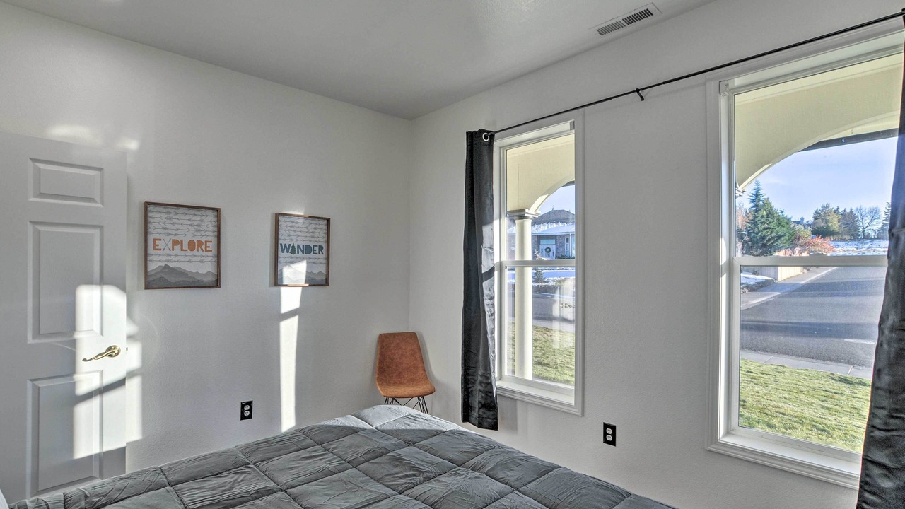 Photo of Bedroom in Altamont