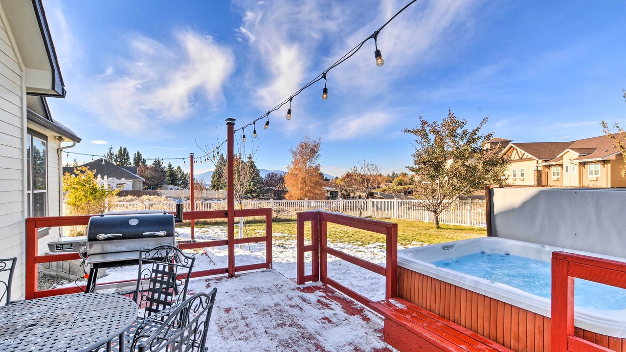 Photo of Others in Altamont