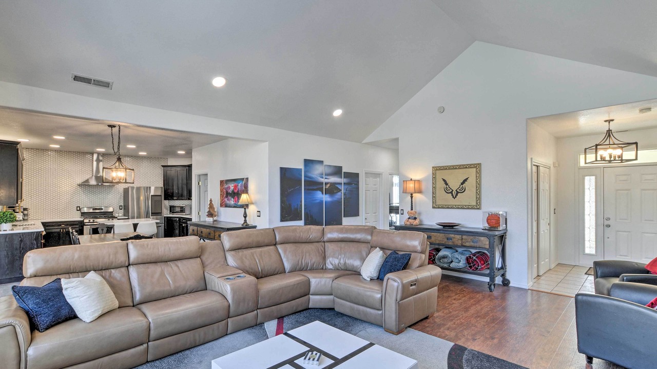 Photo of Livingroom in Altamont