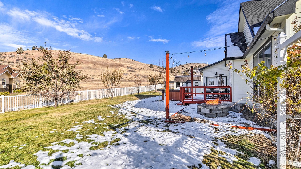 Photo of Others in Altamont