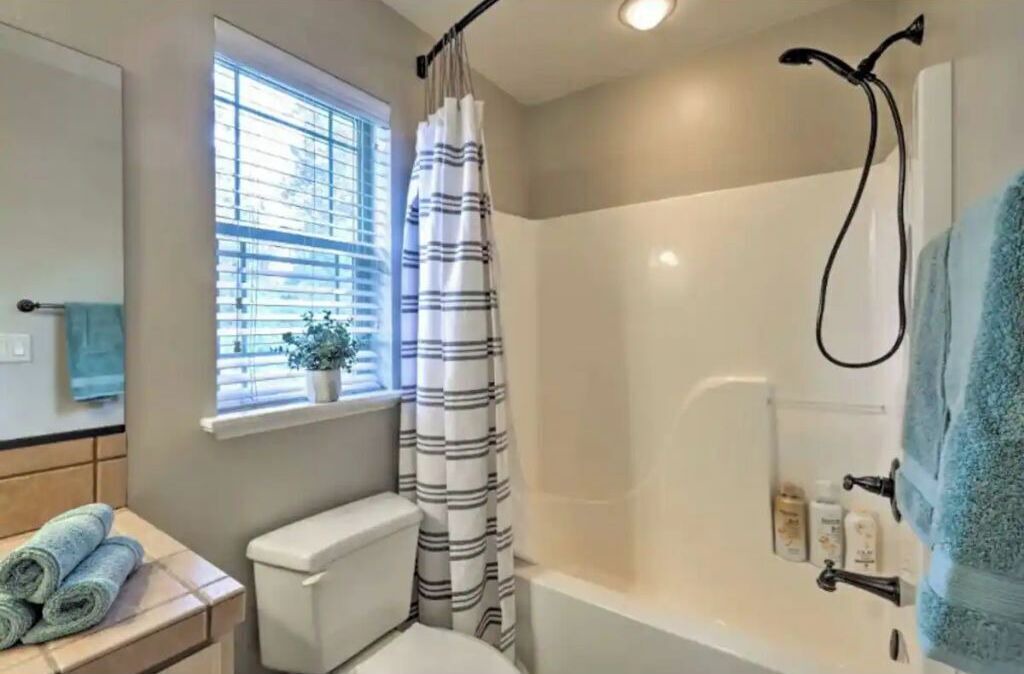Photo of Bathroom in Ponderosa Trails