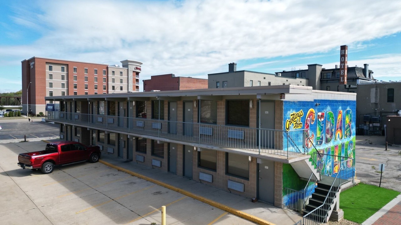 Photo of Outdoor in Cedar Falls