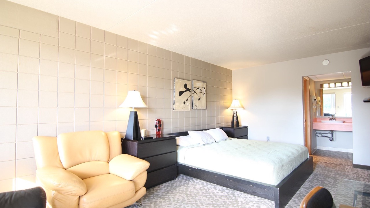 Photo of Bedroom in Cedar Falls