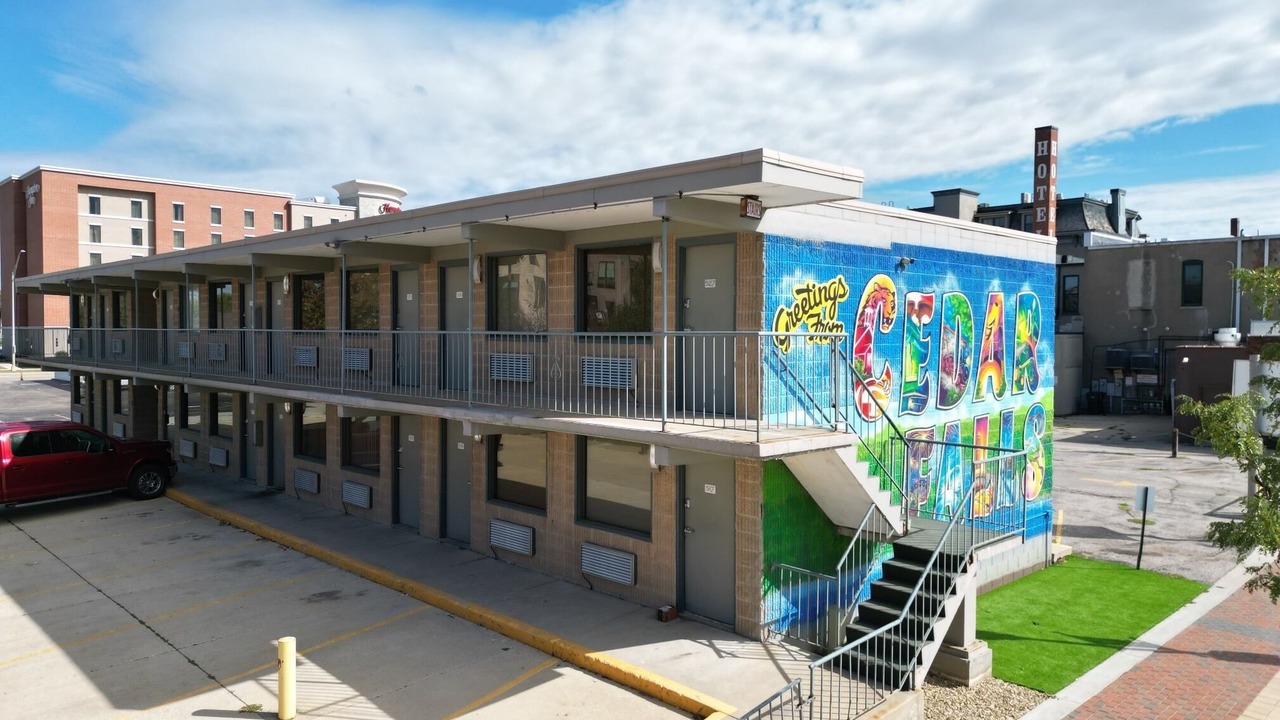 Photo of Outdoor in Cedar Falls