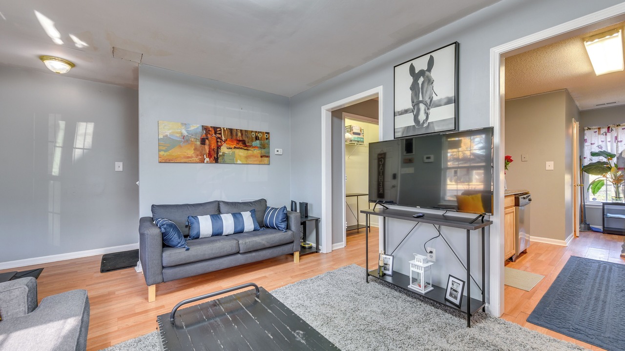 Photo of Livingroom in Enderly Park