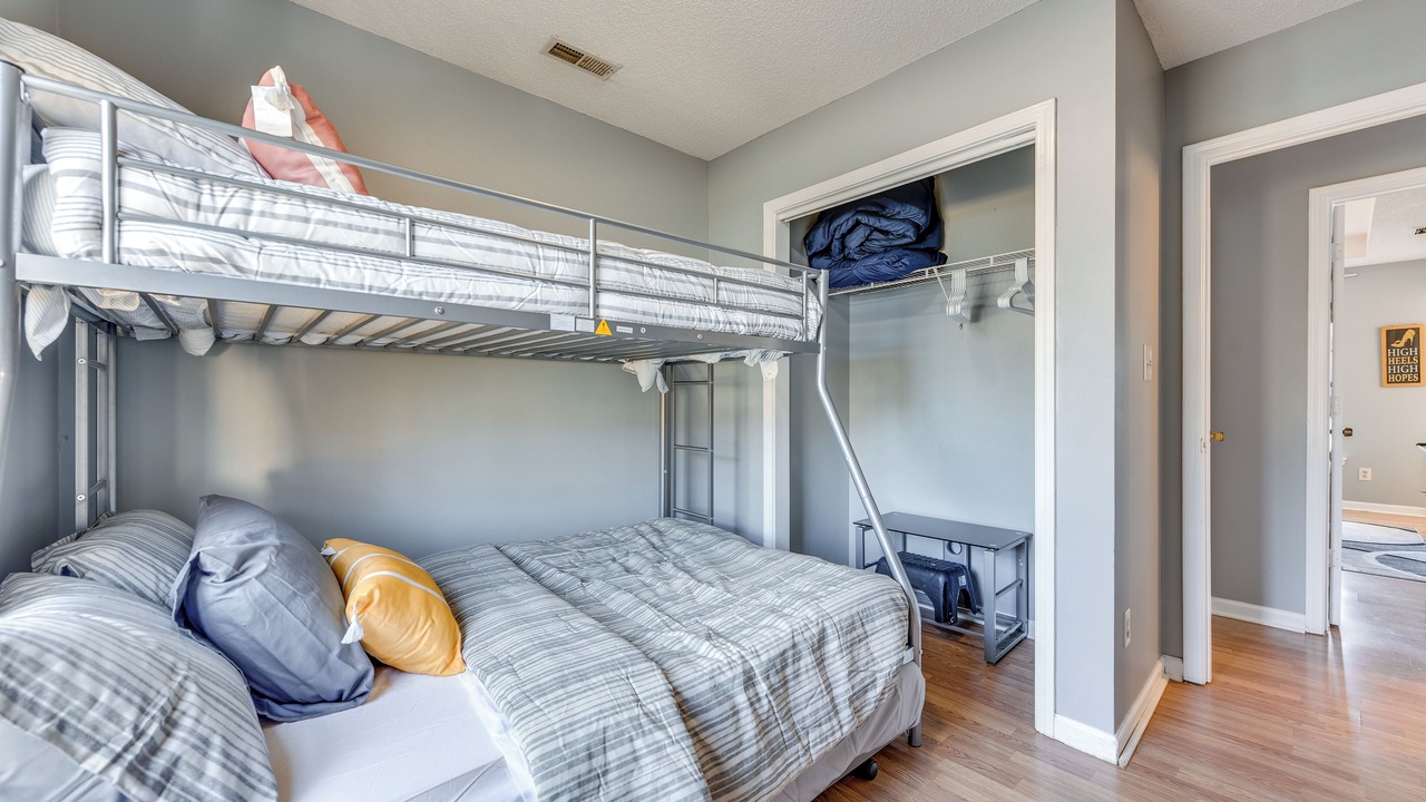 Photo of Bedroom in Enderly Park