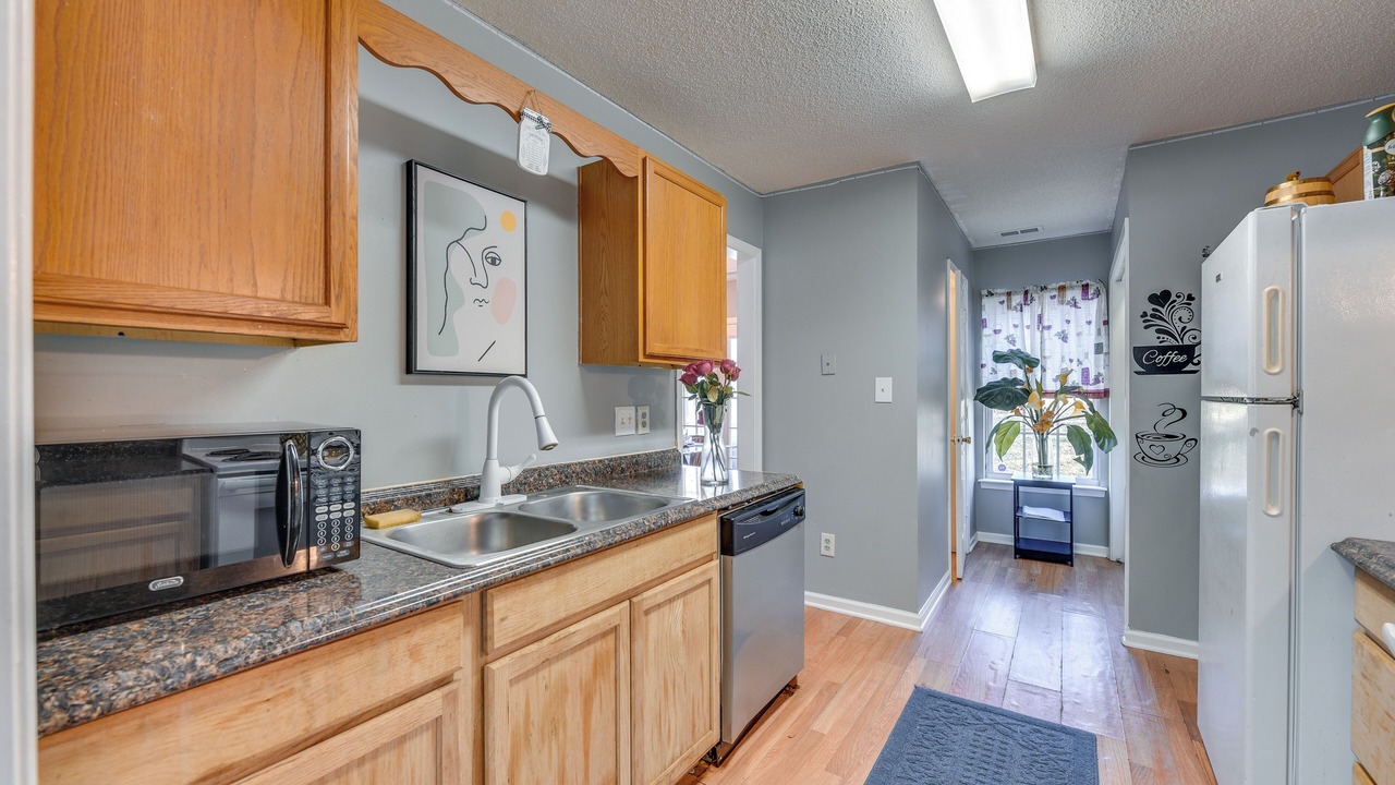 Photo of Kitchen in Enderly Park