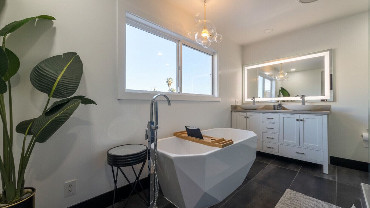 Photo of Bathroom in Central San Pedro