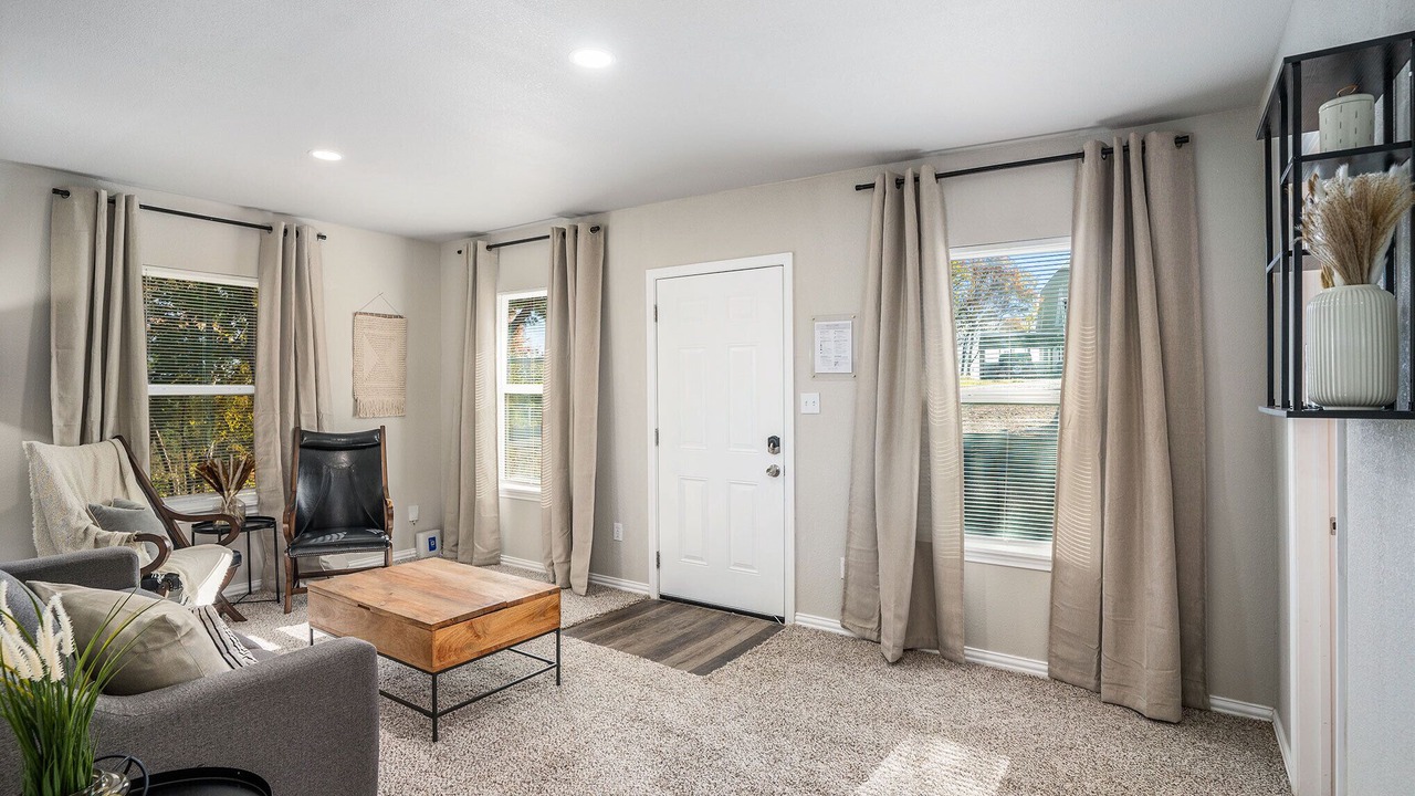 Photo of Livingroom in Dennis