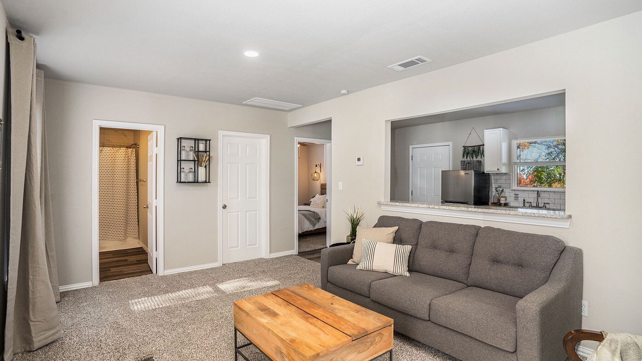 Photo of Livingroom in Dennis