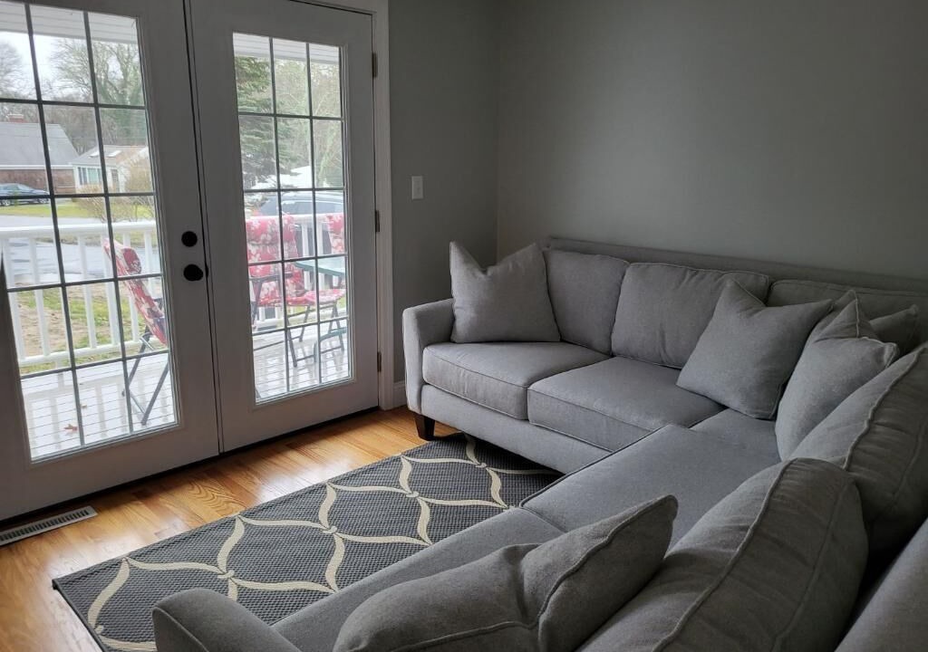 Photo of Livingroom in Centerville