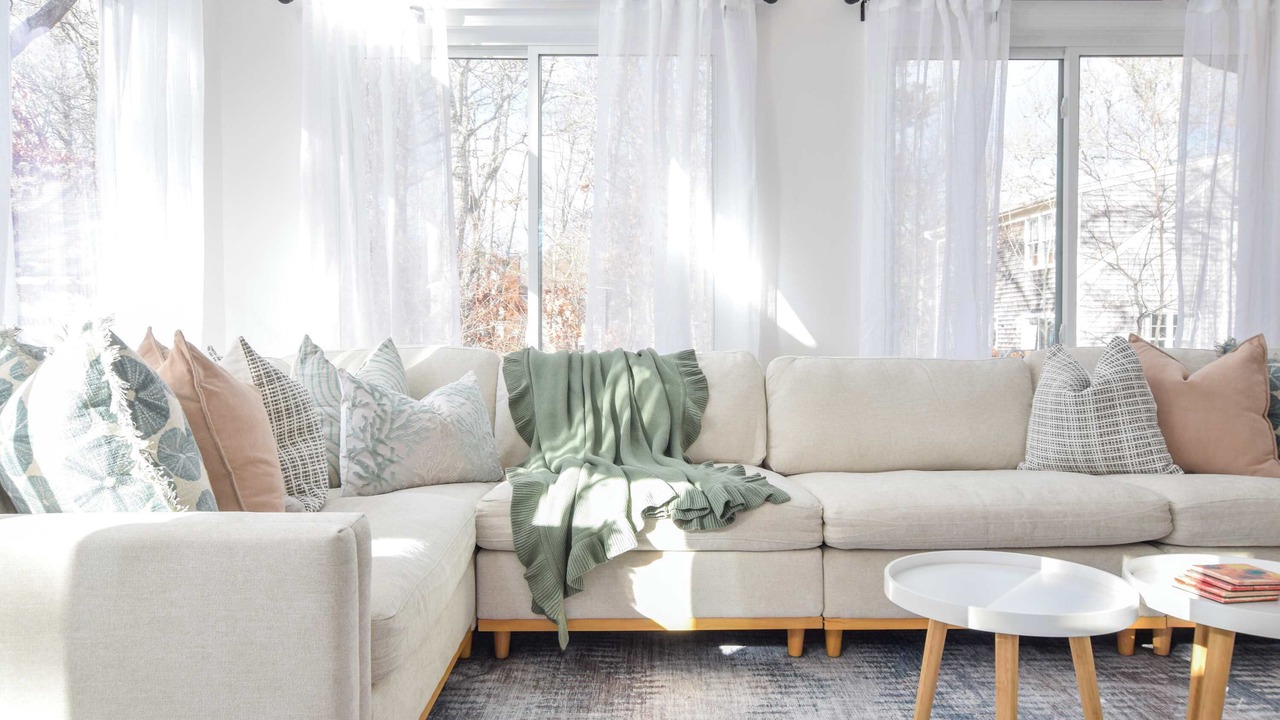 Photo of Livingroom in Brewster