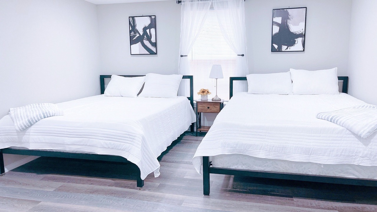 Photo of Bedroom in Manor