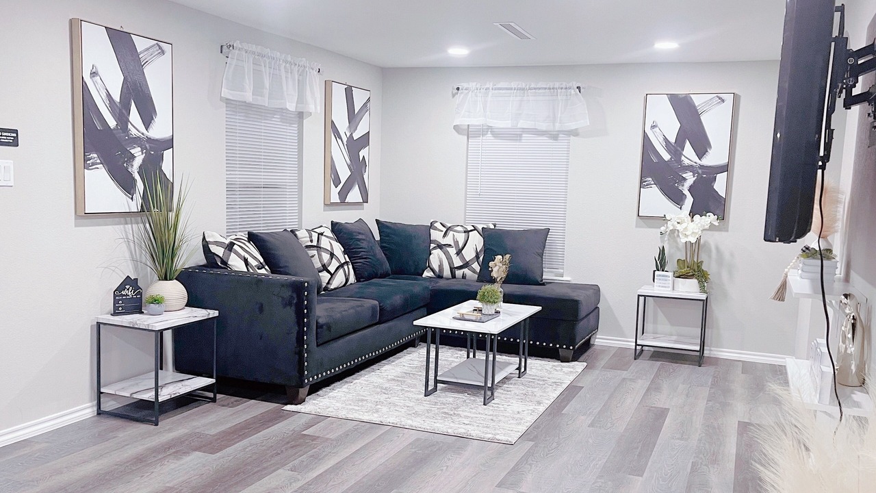 Photo of Livingroom in Manor