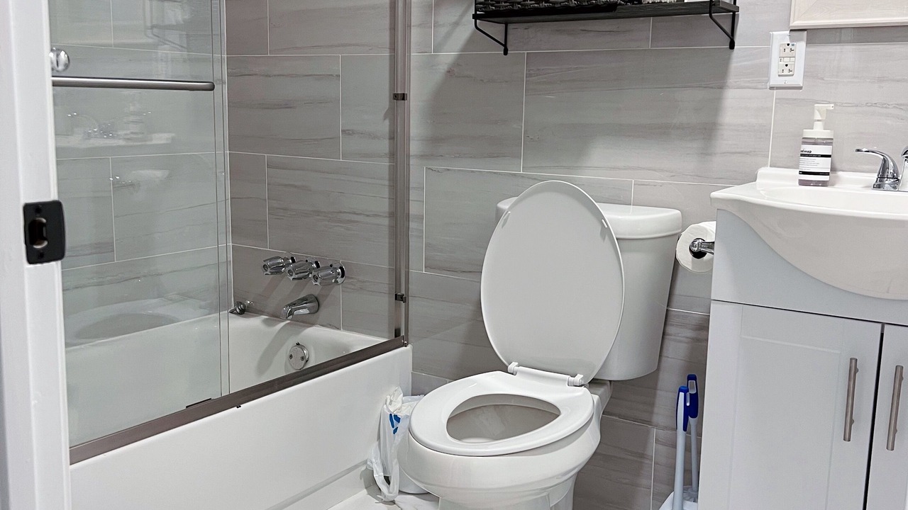 Photo of Bathroom in Manor