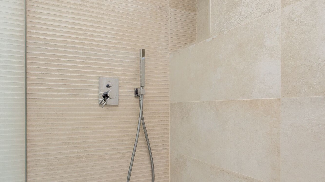 Photo of Bathroom in Logrono Historic Centre
