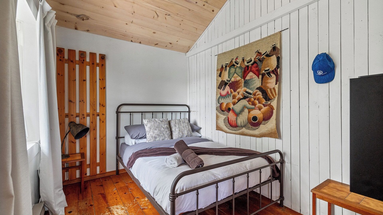 Photo of Bedroom in Val-des-Monts