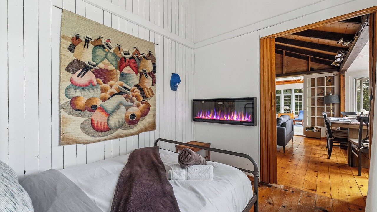 Photo of Bedroom in Val-des-Monts