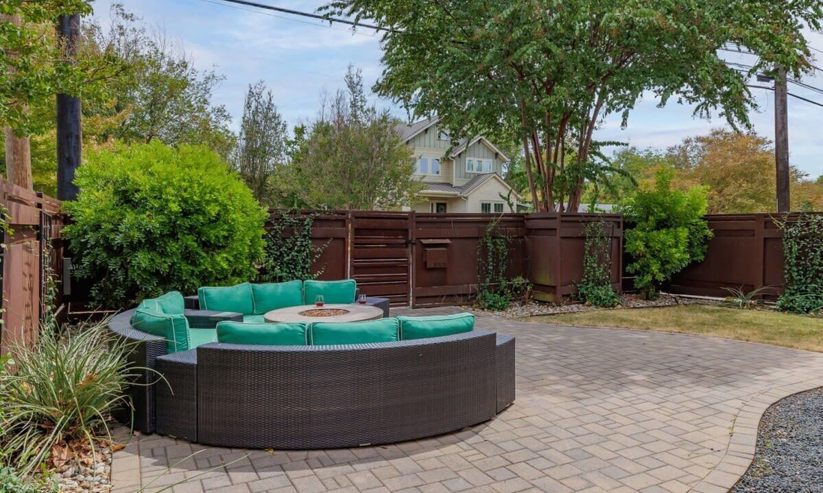 Photo of Patio Balcony in Brentwood