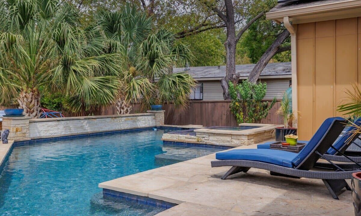 Photo of Outdoor in Brentwood