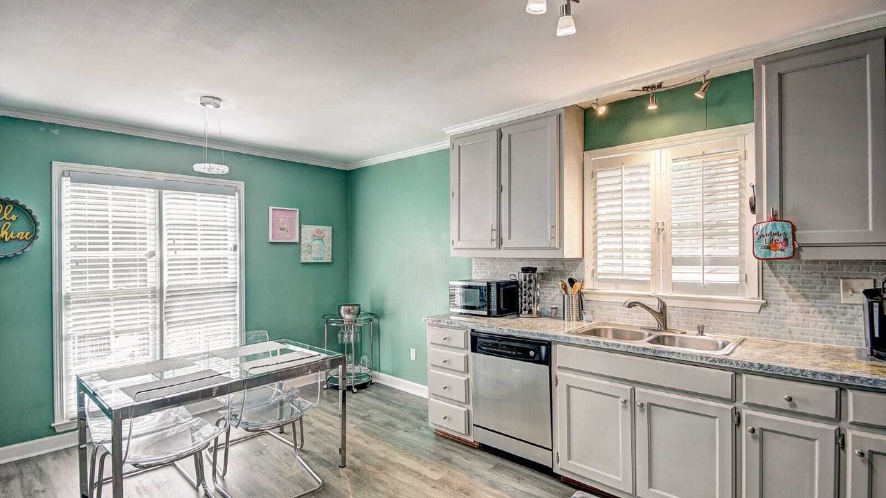 Photo of Kitchen in Stone Mountain