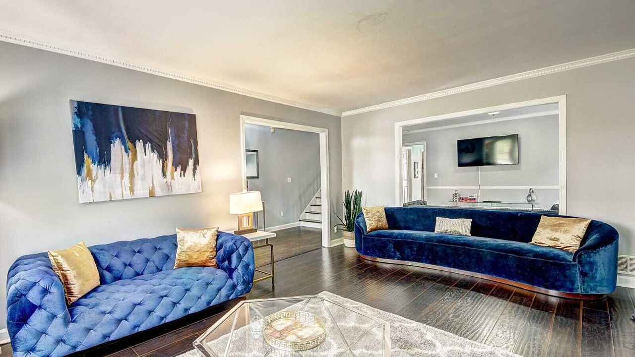 Photo of Livingroom in Stone Mountain
