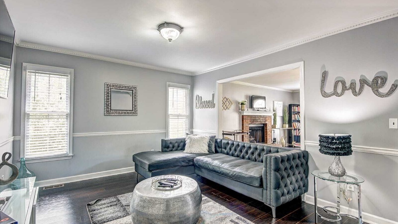 Photo of Livingroom in Stone Mountain