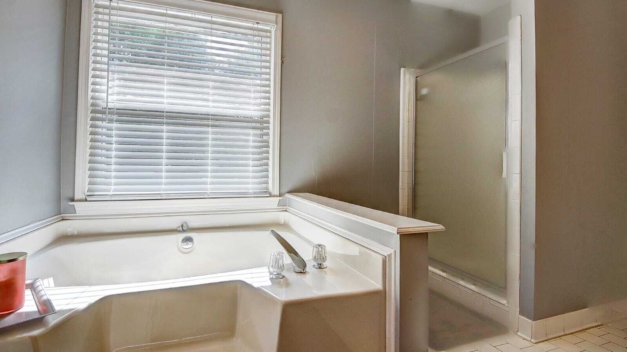 Photo of Bathroom in Stone Mountain