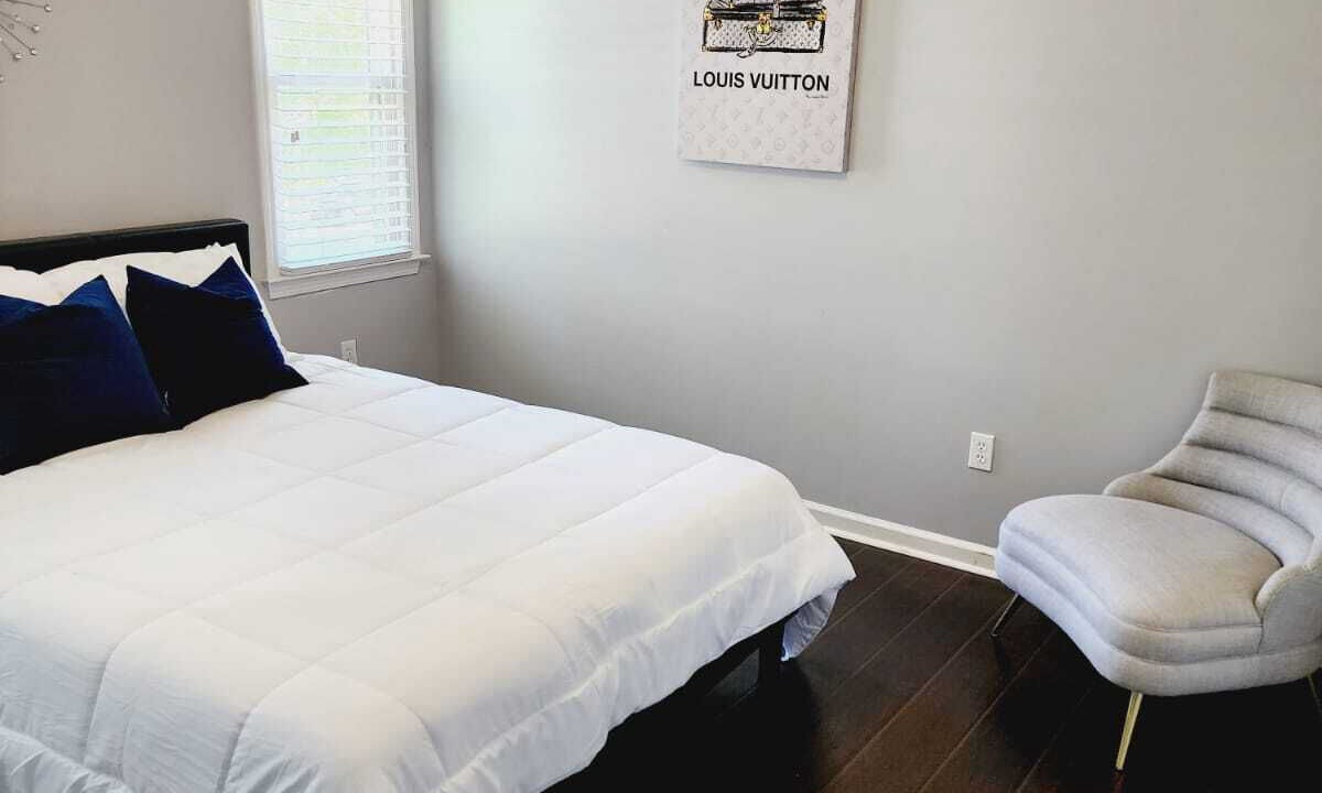 Photo of Bedroom in Stone Mountain